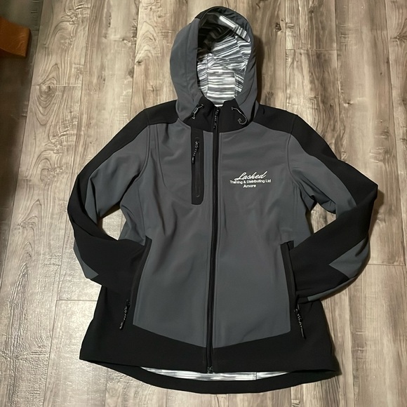 Soft shell jacket - Picture 1 of 4